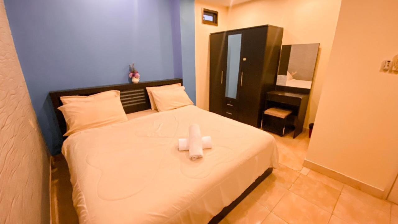 Hotel Retox Game On à Pattaya Extérieur photo