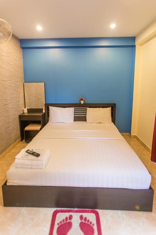 Hotel Retox Game On à Pattaya Extérieur photo