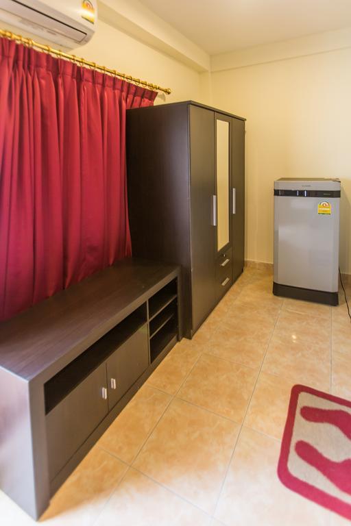 Hotel Retox Game On à Pattaya Extérieur photo