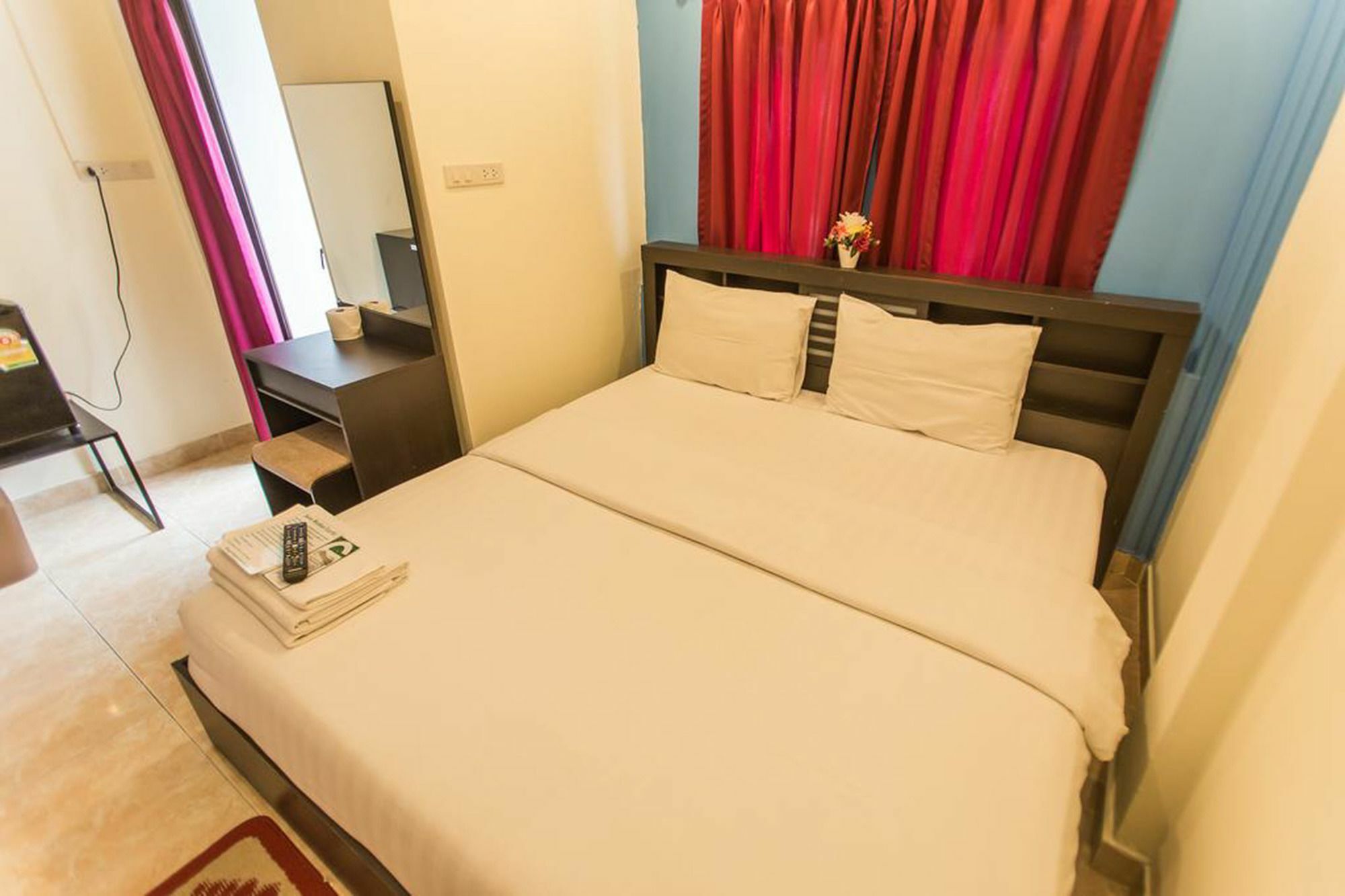Hotel Retox Game On à Pattaya Extérieur photo
